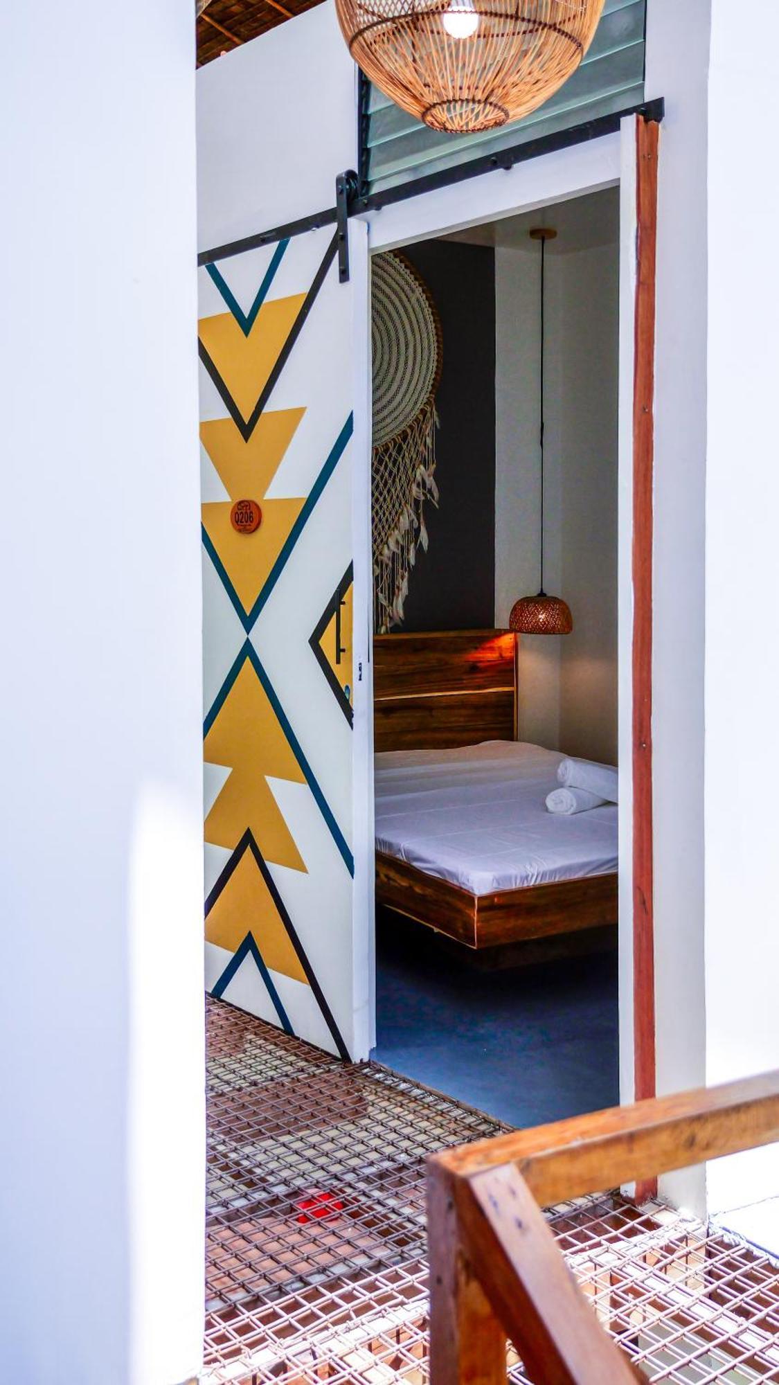 Sip Sunset Hostel And Lounge El Nido Exterior photo