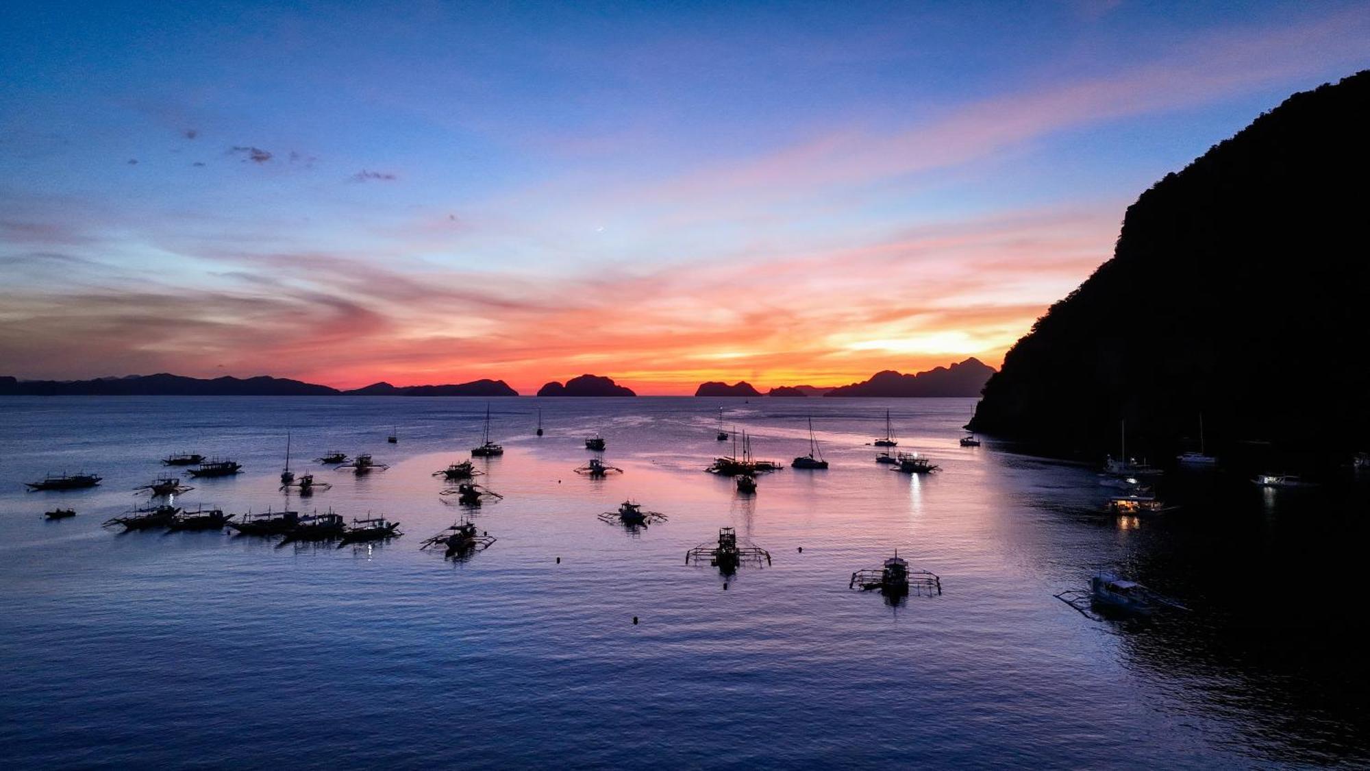 Sip Sunset Hostel And Lounge El Nido Exterior photo