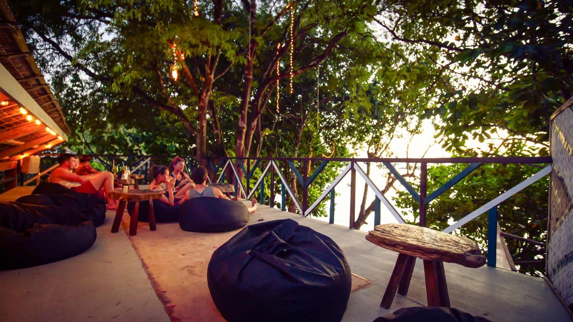 Sip Sunset Hostel And Lounge El Nido Exterior photo