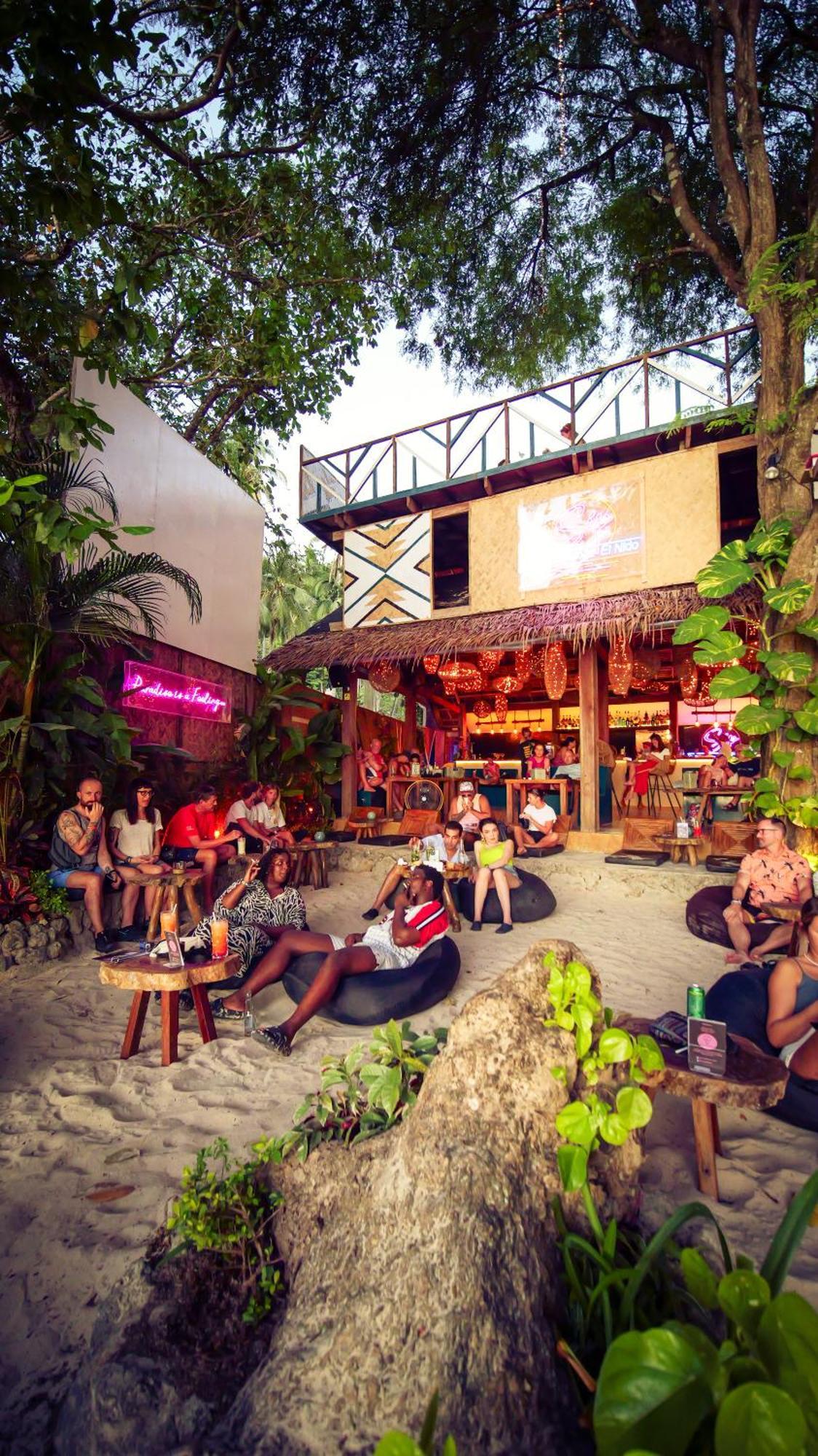 Sip Sunset Hostel And Lounge El Nido Exterior photo
