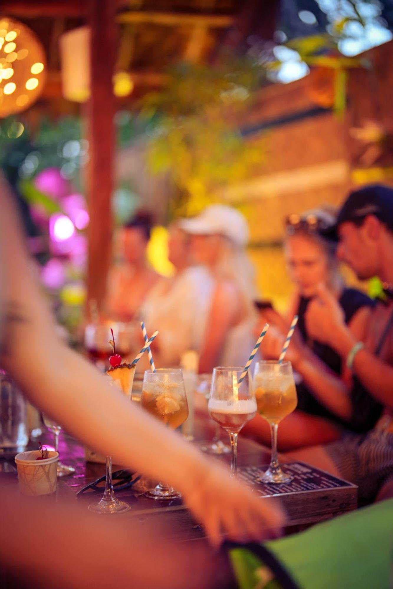 Sip Sunset Hostel And Lounge El Nido Exterior photo