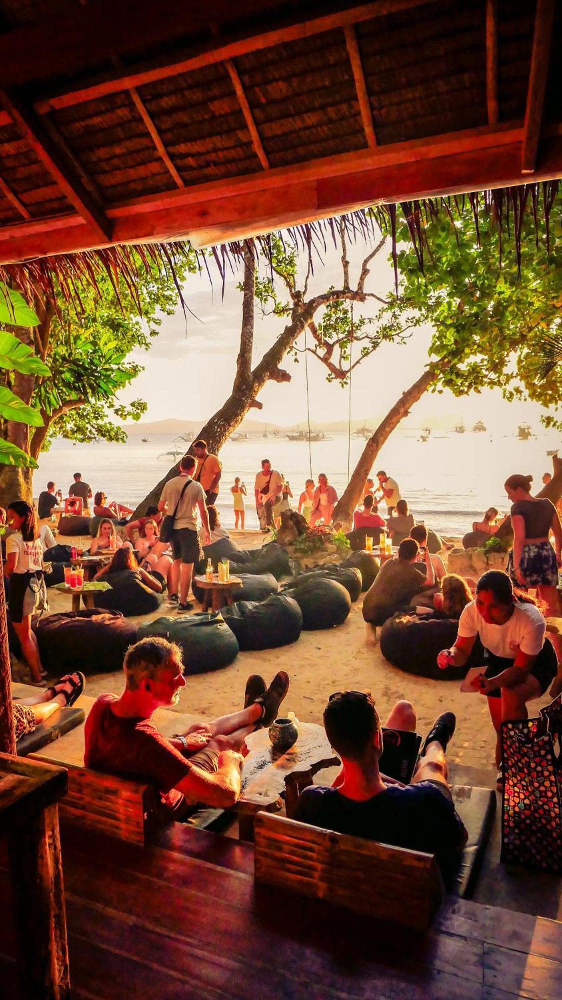 Sip Sunset Hostel And Lounge El Nido Exterior photo