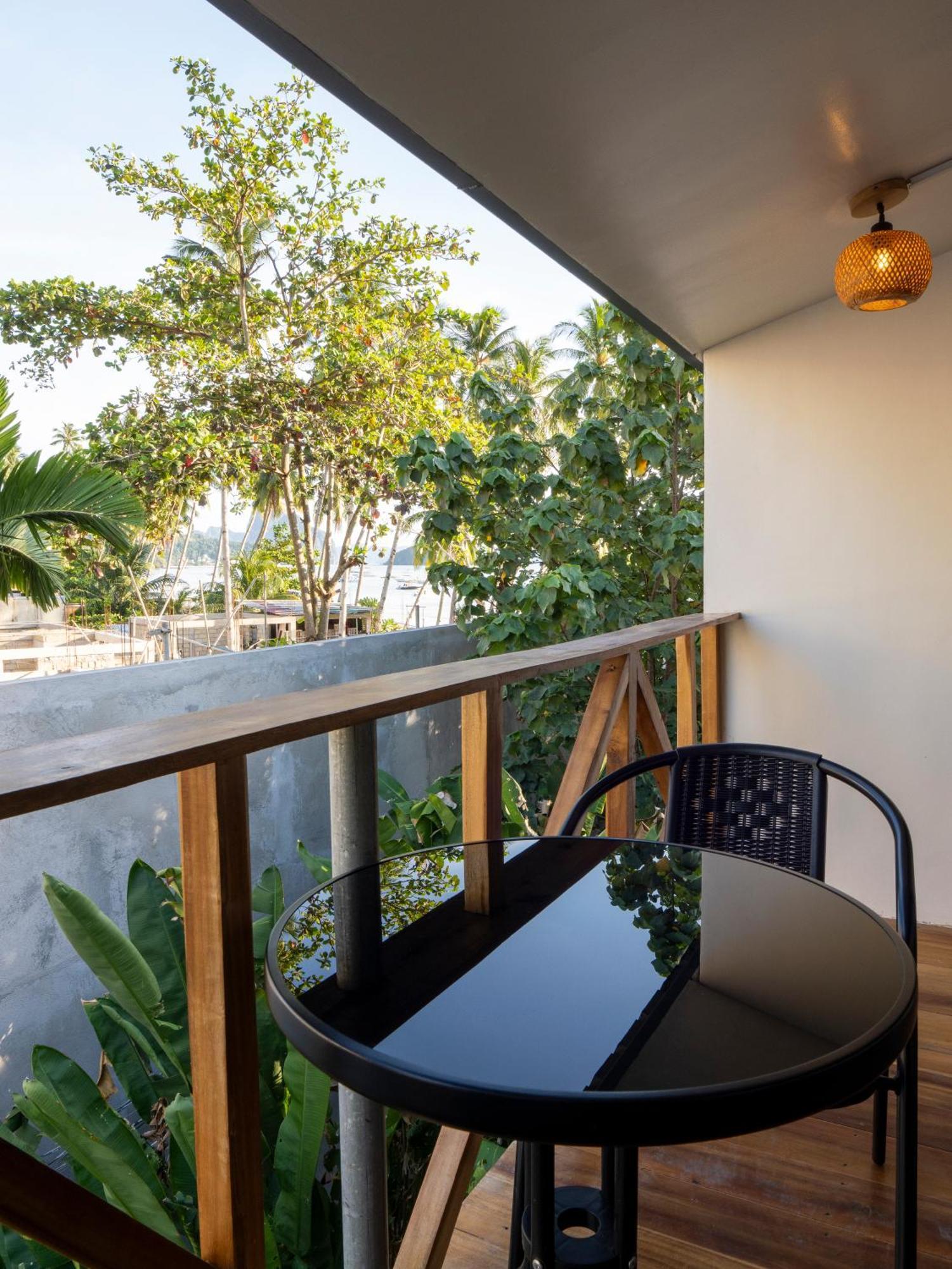 Sip Sunset Hostel And Lounge El Nido Exterior photo