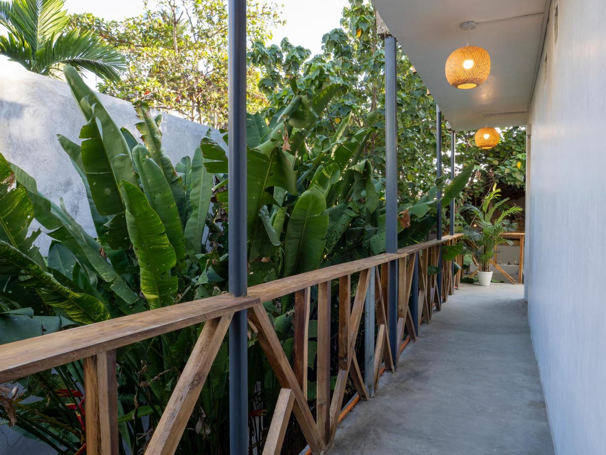 Sip Sunset Hostel And Lounge El Nido Exterior photo